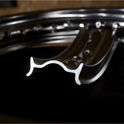 H 1.85-19&quot; 36 HOLES 40 HOLES Akront-Stil Valanced Alloy Motorradfelgen Polierte Farbe